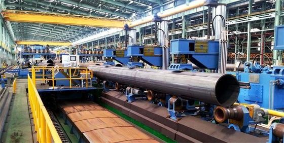 カーボン鋼 丸型 黒色 溶接式シームレスチューブ ASTM A53 鋼管 12M EMTパイプの長さ
