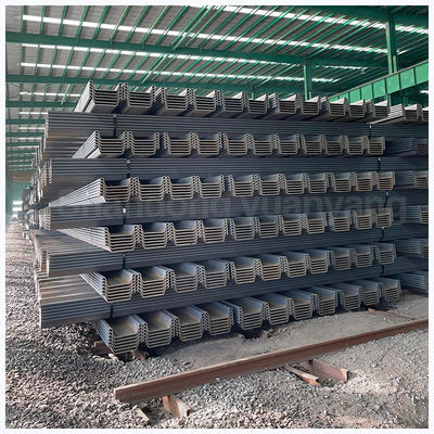 合金級 Q235/Q235B/Q345/Q345B/Q195/St37/St42/St37-2/St35.4/St52.4/St35 冷圧型U Z型鋼板の堆積