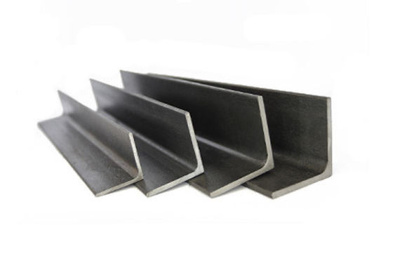 304 ステンレスバー 6m-12m 長さ 良好な加工性 ホットディップ 熱塗装 L 角鉄鋼バー 建設用の穴