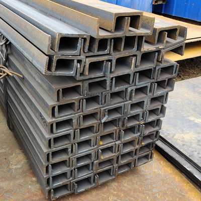 GB標準工業グレード ASTM A36 Uチャネル構造鋼 Cチャネルパールリン屋根トラス サイズ 200x80x7.5x11mm