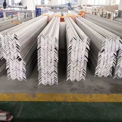 80x80x6 2b 表面不?? 鋼 L 形プロフィール タイル 切断とパンチ 角の対等バー 容量 ± 1%