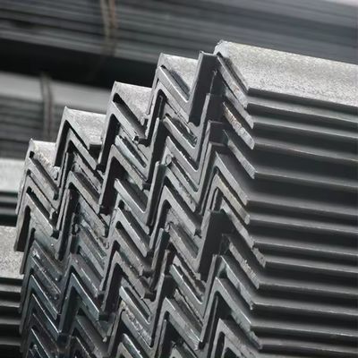 建設品種 Q195-Q420シリーズ ホットディップ・ガルバン化 平面・L角鋼棒 50x50x10穴 S235JRG