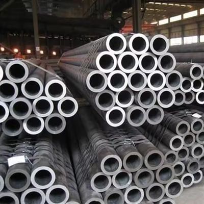 12M 長さ 熱巻き ASTM 335 p5 56 インチ 高温用途のシームレス炭素鋼ガスシリンダーパイプ