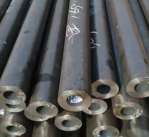 ボイラーおよび圧力容器 適用 無縫炭素鋼管管 1.24-60mm 厚さ 6m 長さ 構造材料