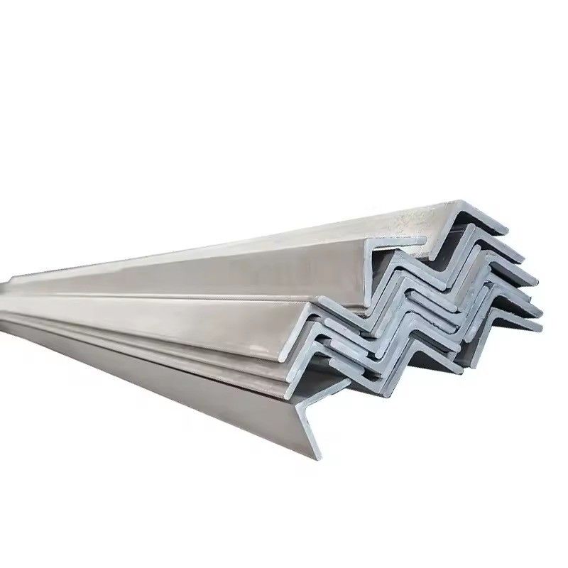 建設品種 Q195-Q420シリーズ ホットディップ・ガルバン化 平面・L角鋼棒 50x50x10穴 S235JRG