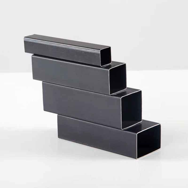 2x2 縫い目のないSMLS API 5CT 鋼管 カーボン鋼の空洞型方形管管 定番長さとASTM標準